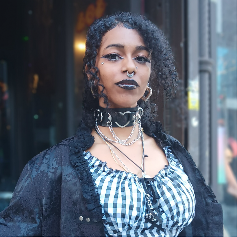 Heart Ring Leather Choker